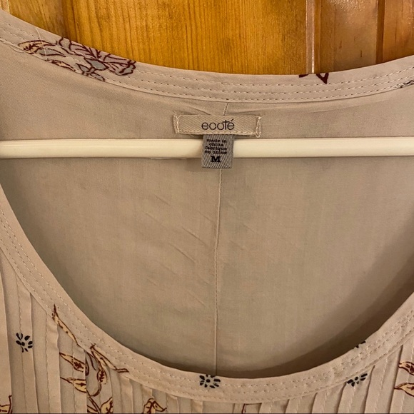 Floral ecoté dress - Picture 2 of 3